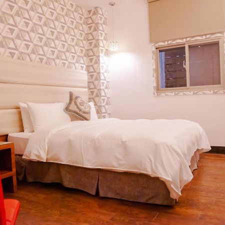 E-Coast Star Hotel Keelung Bagian luar foto