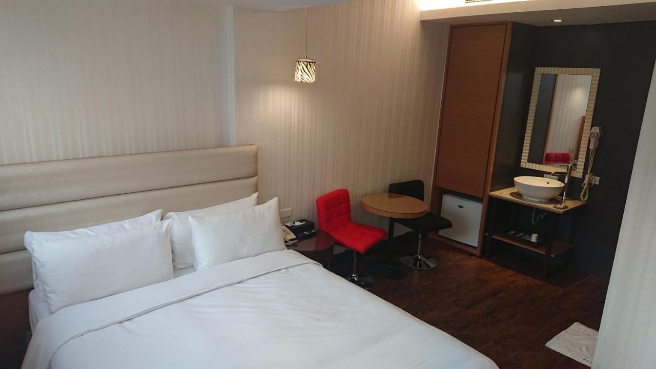 E-Coast Star Hotel Keelung Bagian luar foto