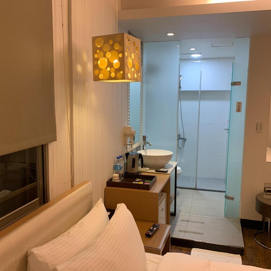 E-Coast Star Hotel Keelung Bagian luar foto