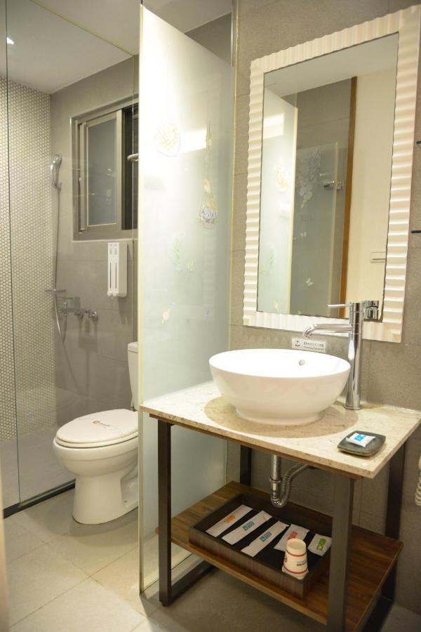 E-Coast Star Hotel Keelung Bagian luar foto