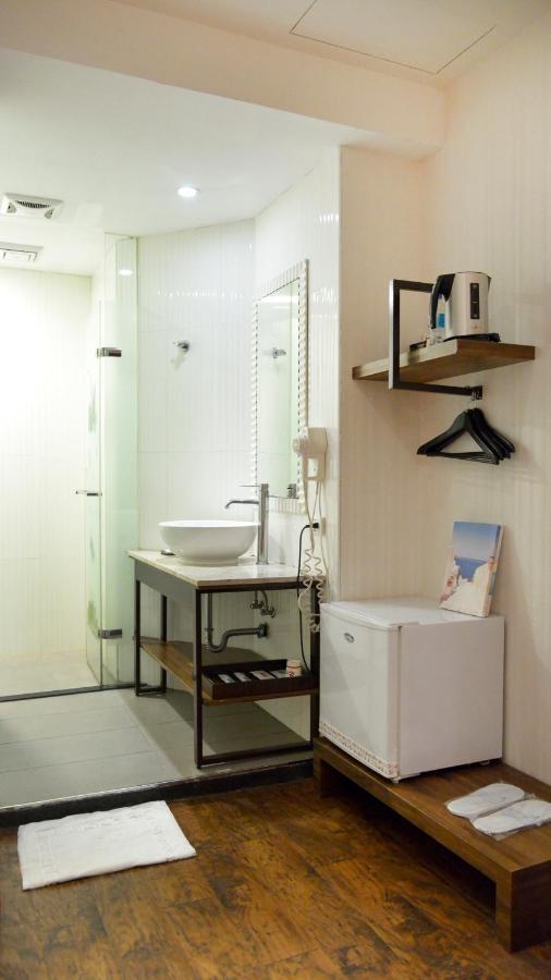 E-Coast Star Hotel Keelung Bagian luar foto